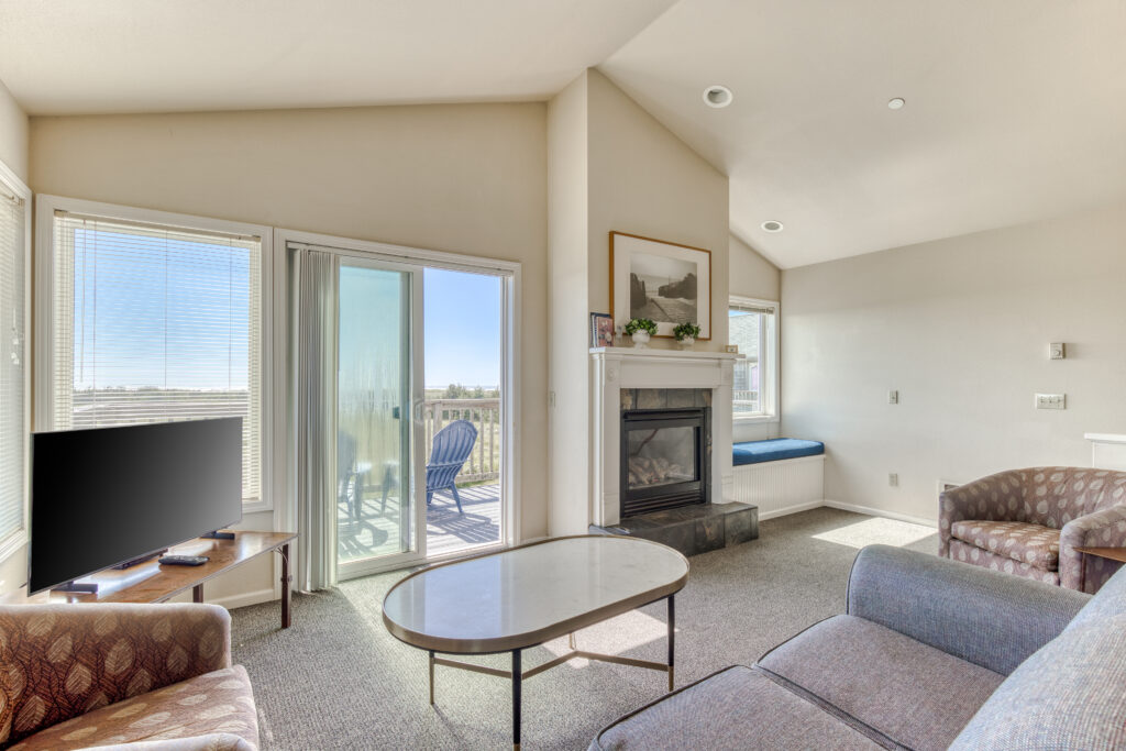 coastal-luxury-3-bedroom-oceanfront-suites